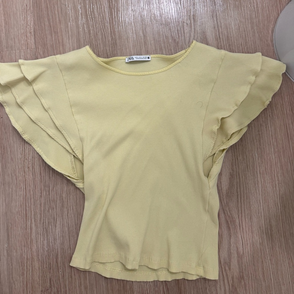 Zara Light Yellow Ribbed Blouse size L